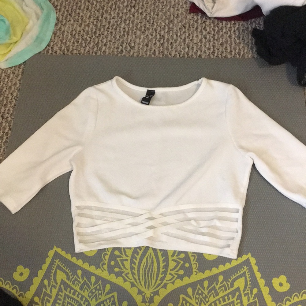 White criss crossed crop top